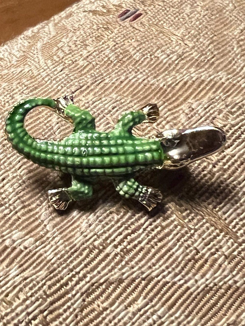 Vintage signed Gerry’s small green enamel and gold alligator brooch pin